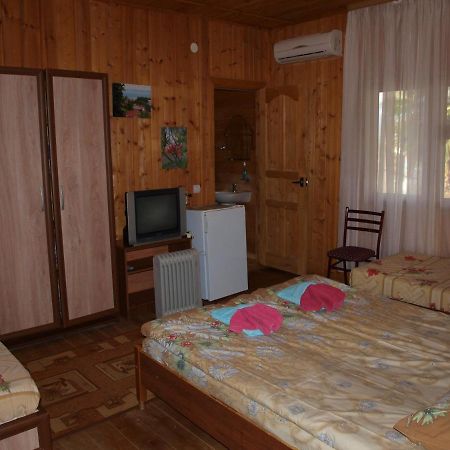 Эко-Отель Гагра Gagra Kültér fotó